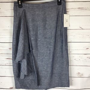 Halston‎ Chambray Skirt W/Ruffle. Size 8.